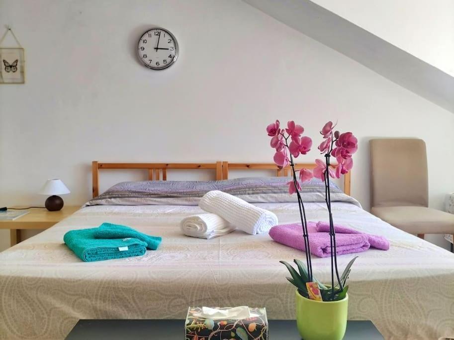 La Casa Di Marta - Ampia Ed Accogliente Mansarda In Piazza Statuto Turim Exterior foto
