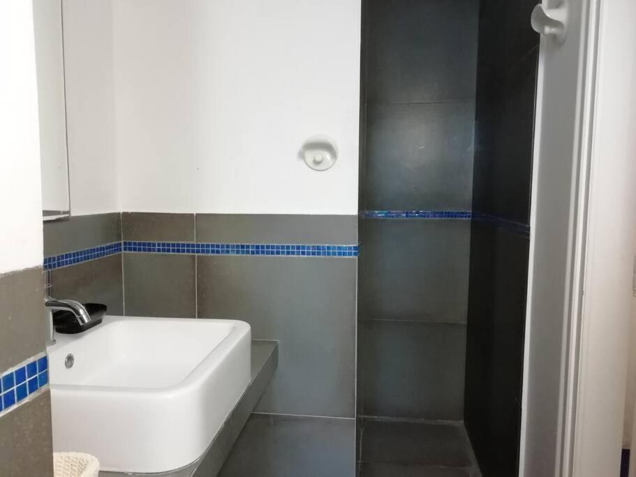 La Casa Di Marta - Ampia Ed Accogliente Mansarda In Piazza Statuto Turim Exterior foto