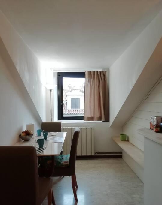 La Casa Di Marta - Ampia Ed Accogliente Mansarda In Piazza Statuto Turim Exterior foto